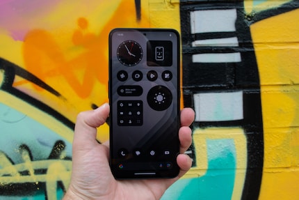 Das CMF Phone 1 hat ein schönes Display.