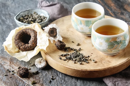 Come il buon vino, anche il «tè Pu-Erh» è tanto più prezioso quanto più è vecchio.