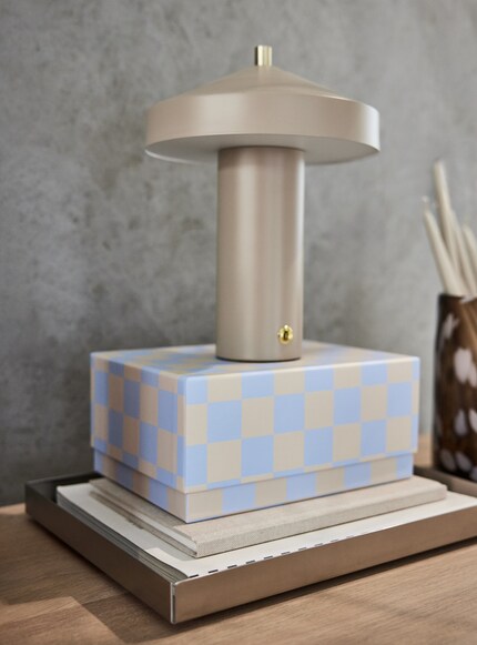 Grâce à son motif en damier, Mana est idéal pour organiser et décorer vos pièces.