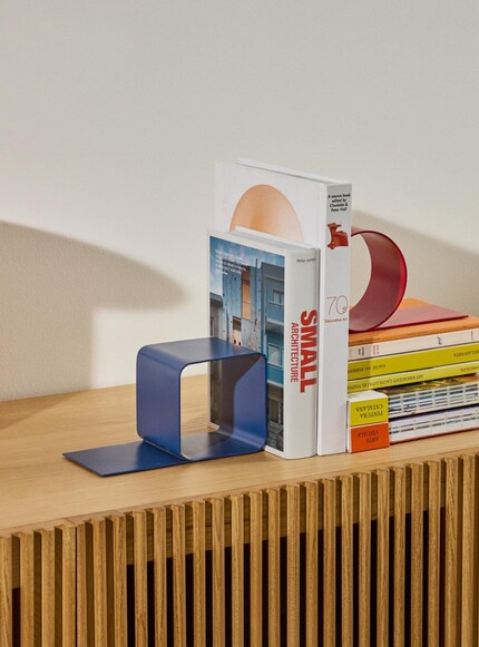 Plus qu’un outil pratique, ce serre-livres est un élément décoratif.